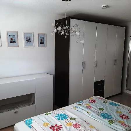 Jollen Apartments Friedrichshafen Kamer foto